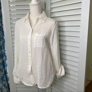 American Eagle Button Up Top